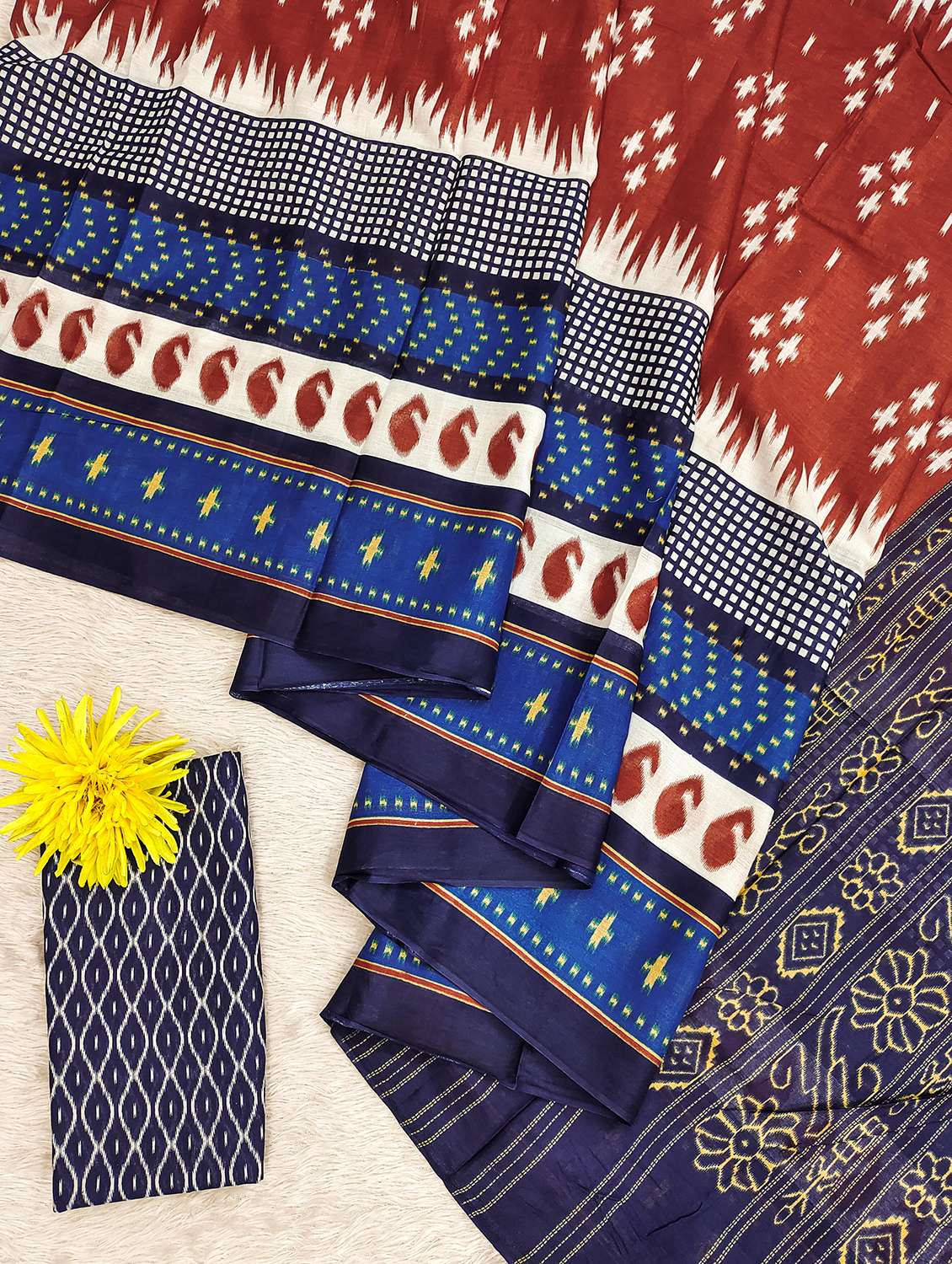 women printed casual wear saree with blouse - 22328714 -  Standard Image - 4