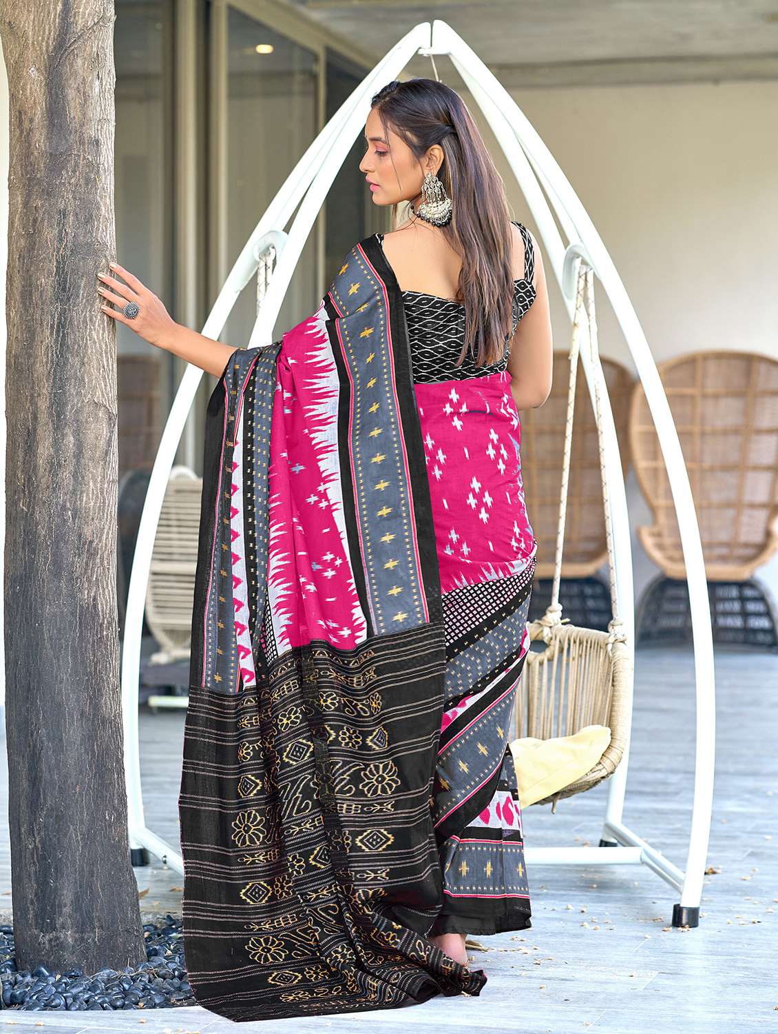 women printed casual wear saree with blouse - 22328717 -  Standard Image - 1