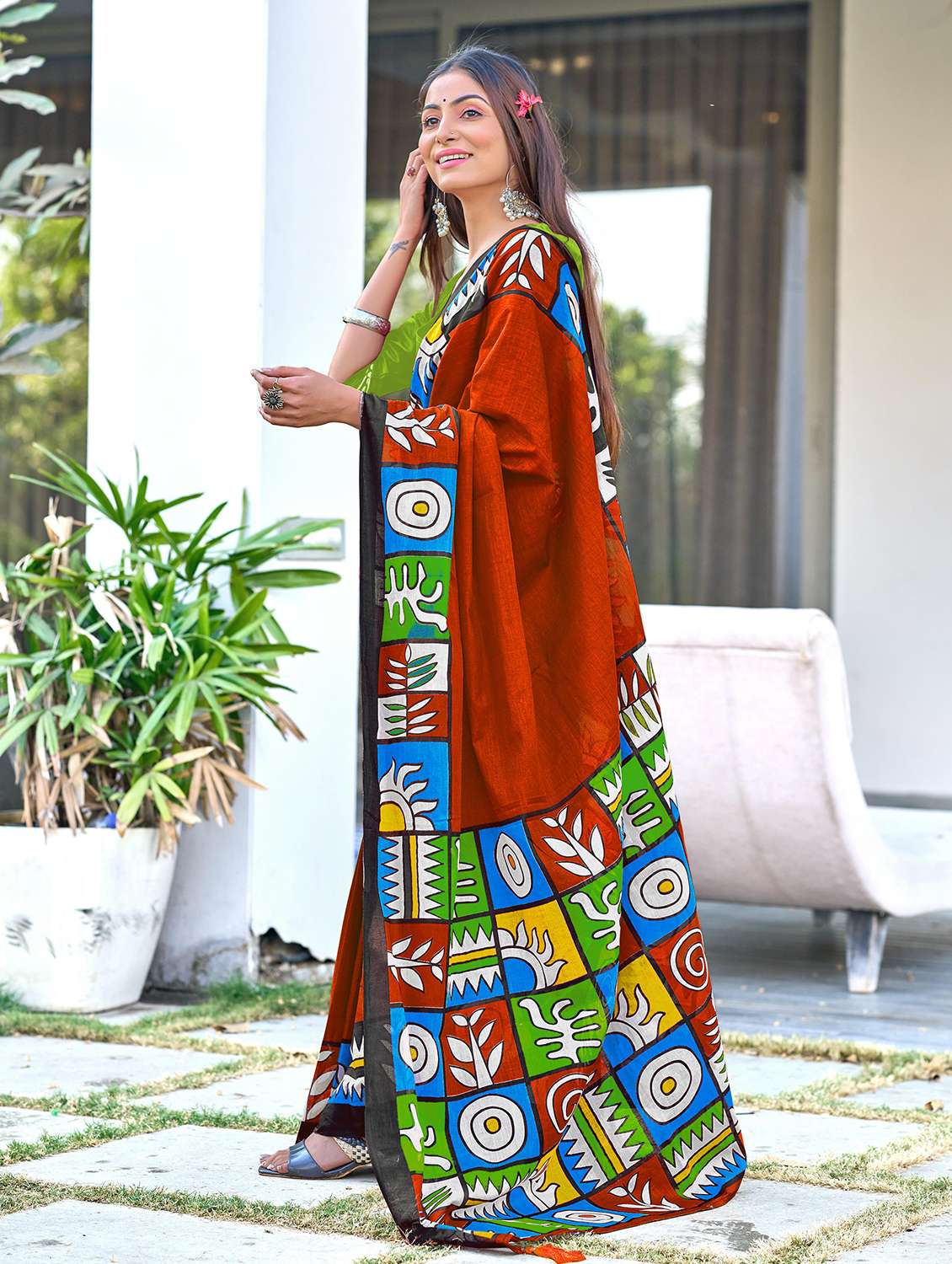 women printed casual wear saree with blouse - 22328722 -  Standard Image - 1