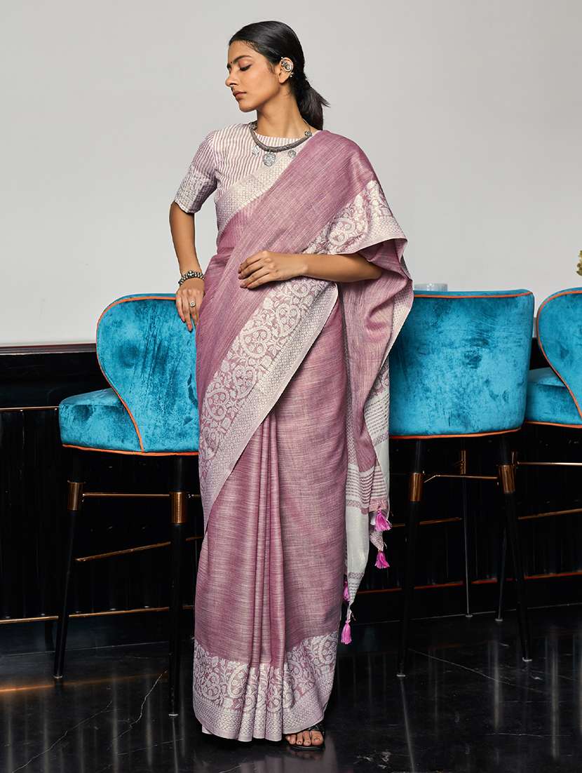 women solid with bordered handloom saree with blouse