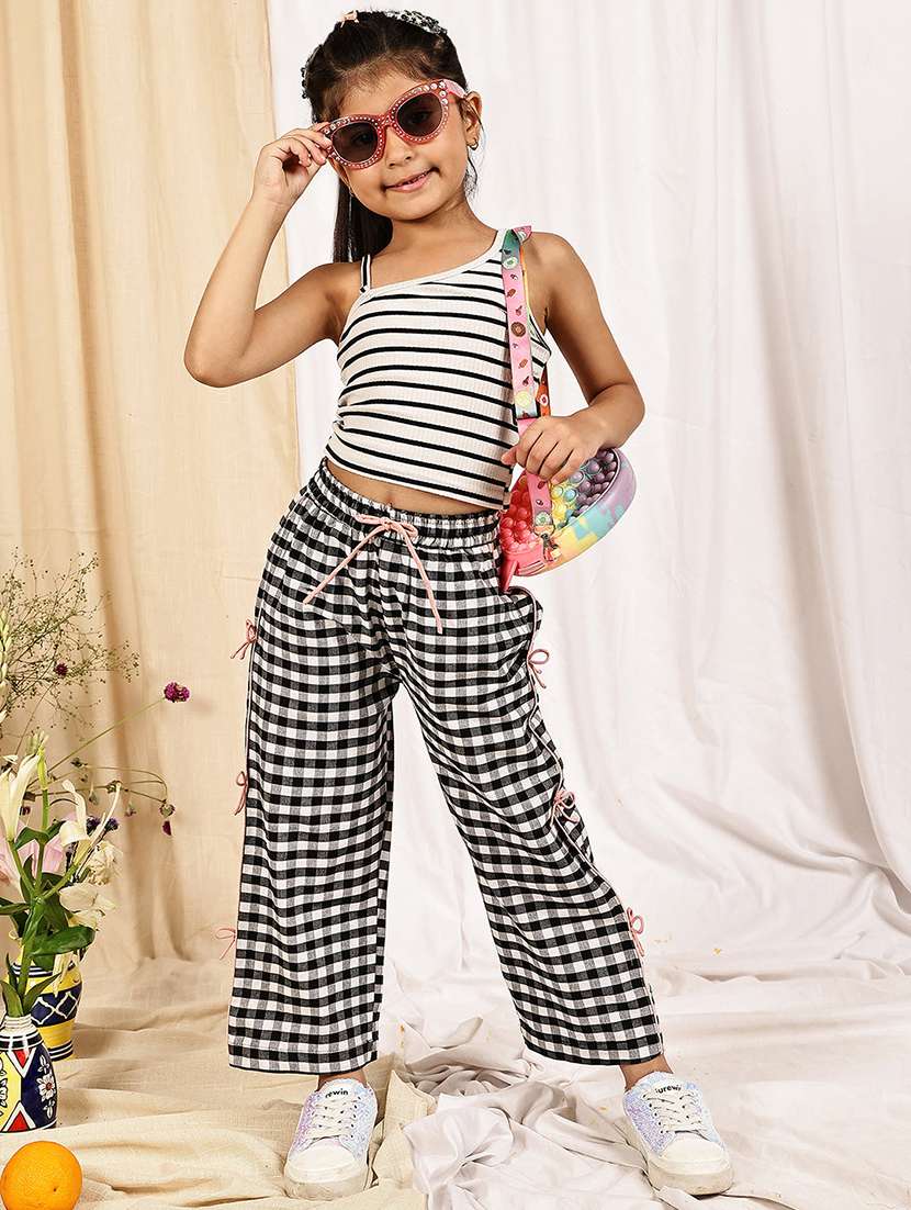 girls checkered mid rise straigt trouser - 22329497 -  Standard Image - 4