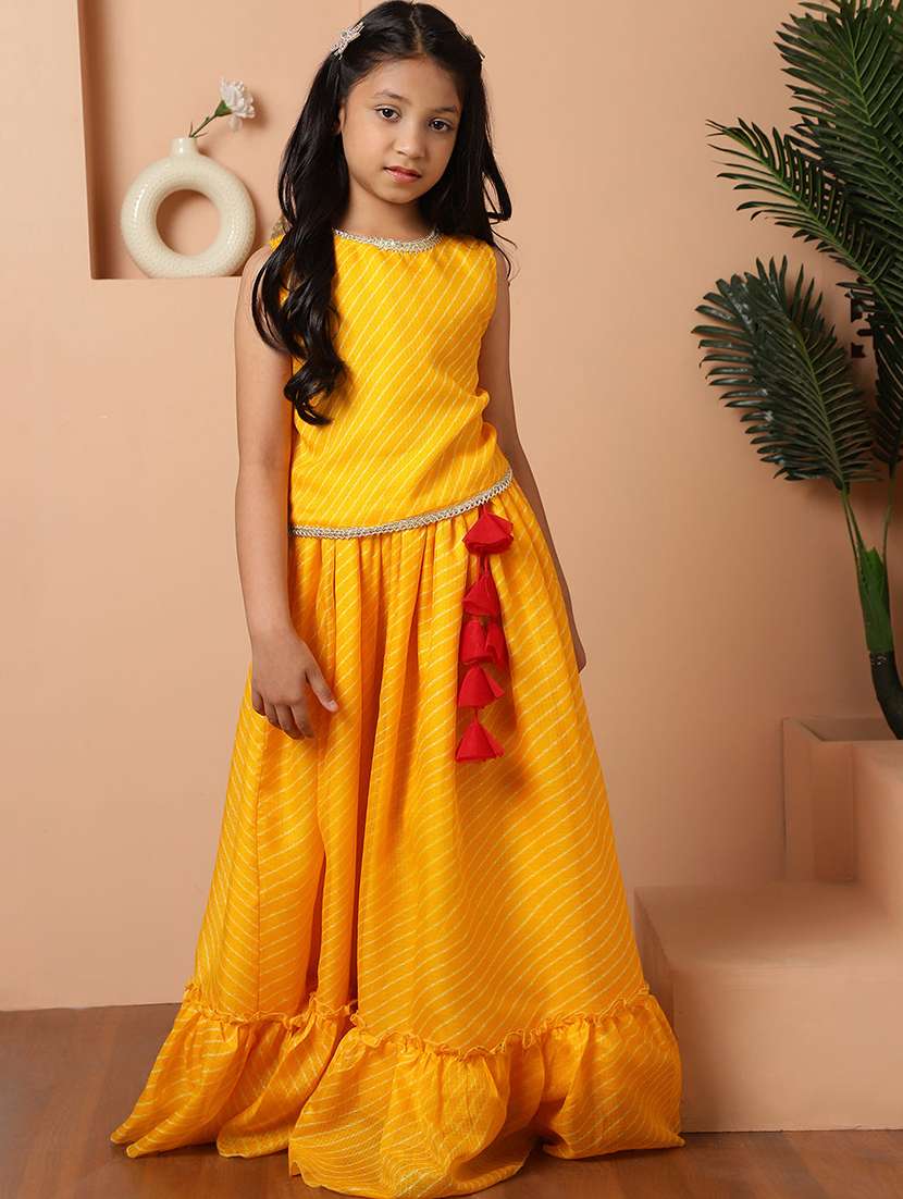 girls printed sleeveless lehenga and choli set - 22329504 -  Standard Image - 4