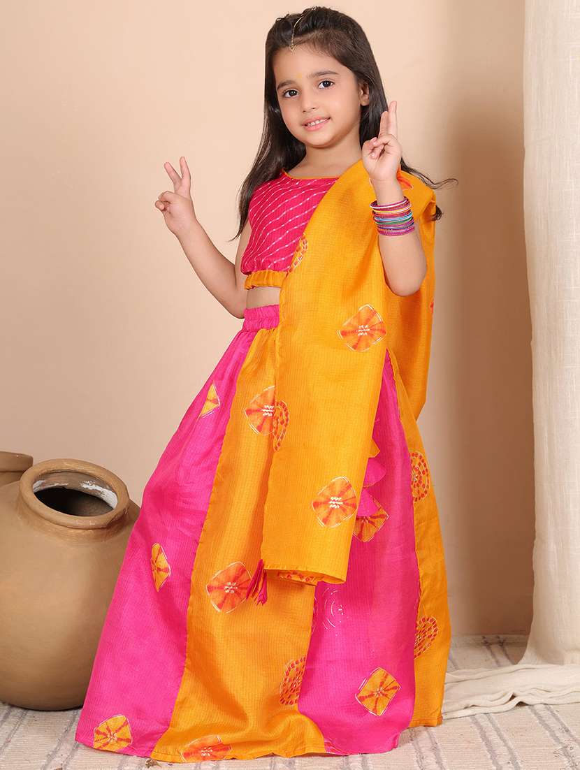 girls sleeveless lehenga and choli set  with dupatta - 22329516 -  Standard Image - 4