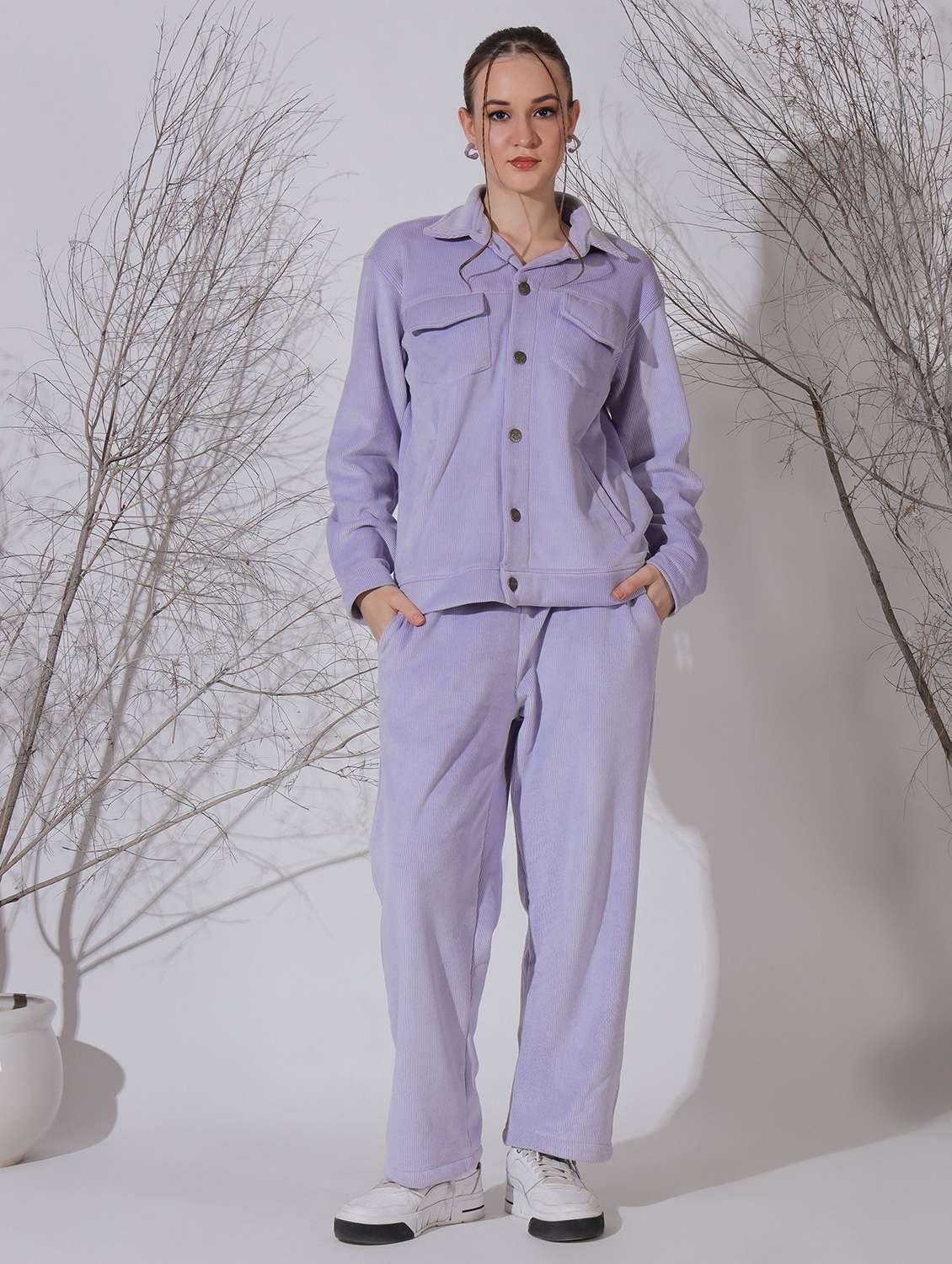 women solid mid rise straight trouser
