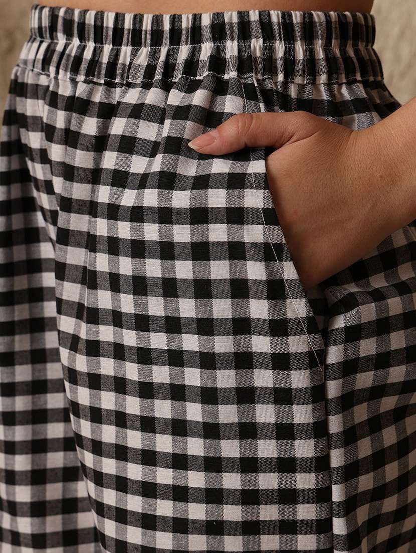 women mid rise loung wear pajama - 22329994 -  Standard Image - 4