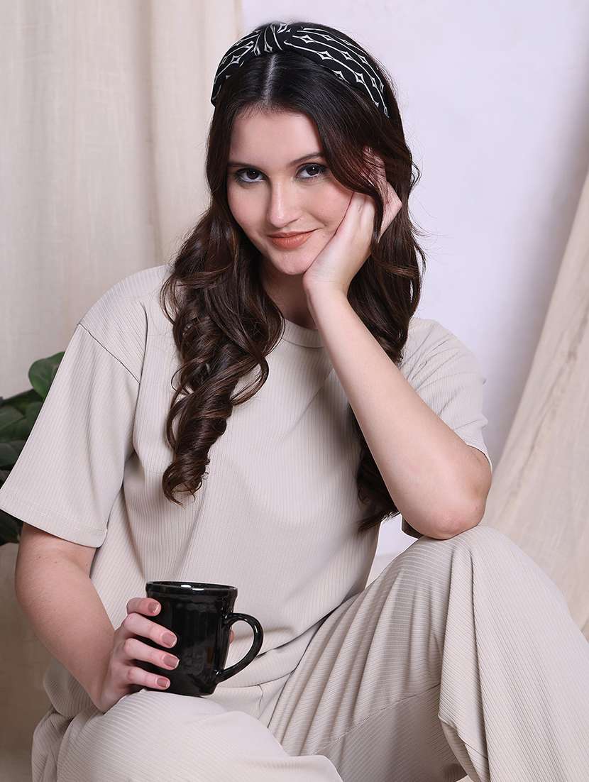 women solid nightwear pyjama set - 22330107 -  Standard Image - 1