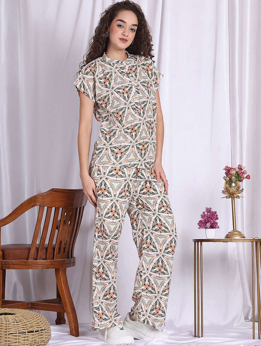 women printed top and trouser co-ord set - 22330504 -  Standard Image - 4