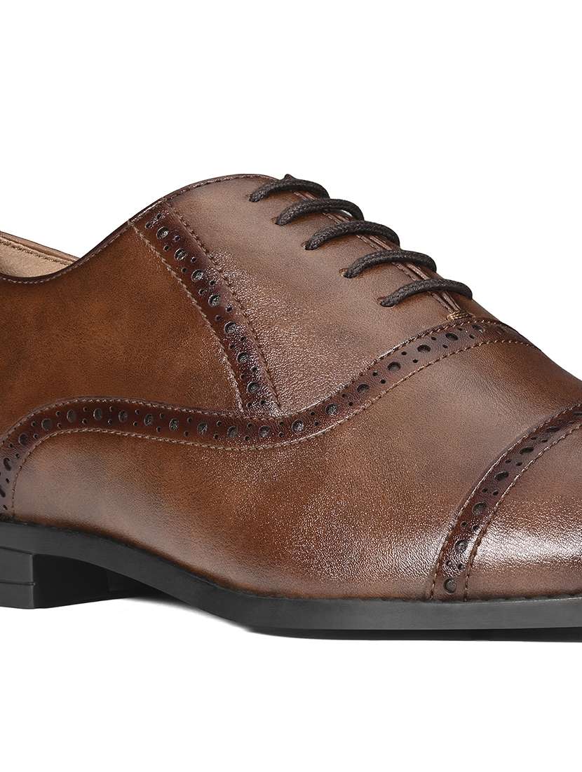 men tan lace-up brouge - 22331700 -  Standard Image - 4