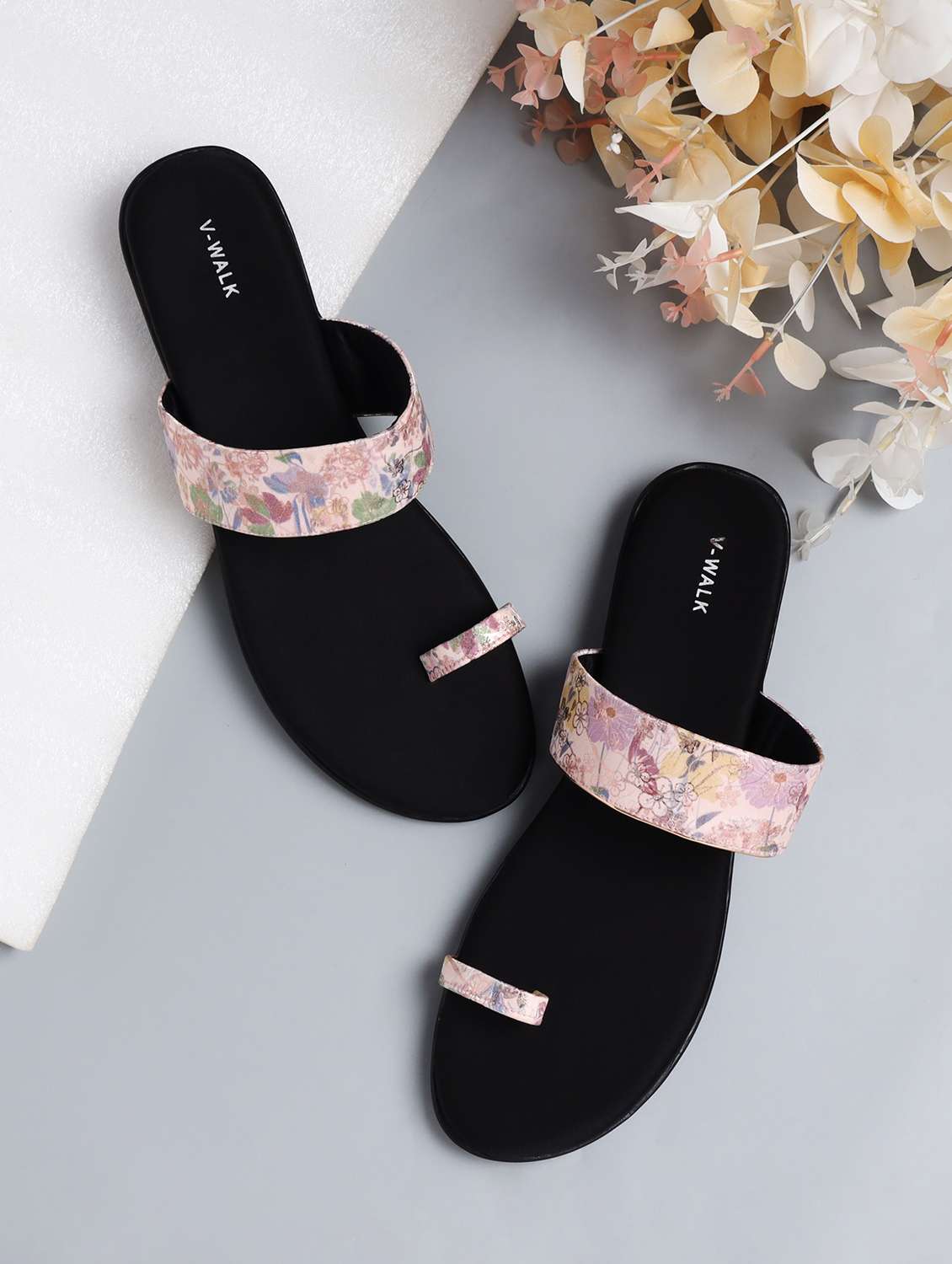 women printed slip on flat sandal
