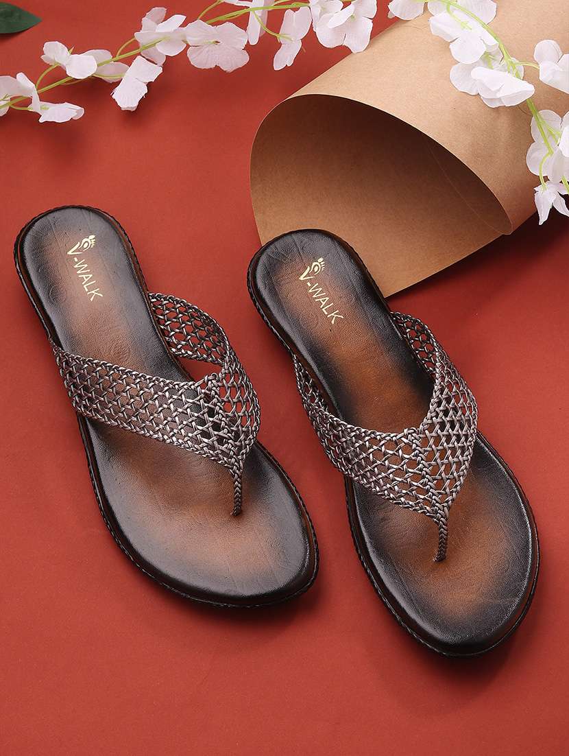 women solid slip on flat sandal