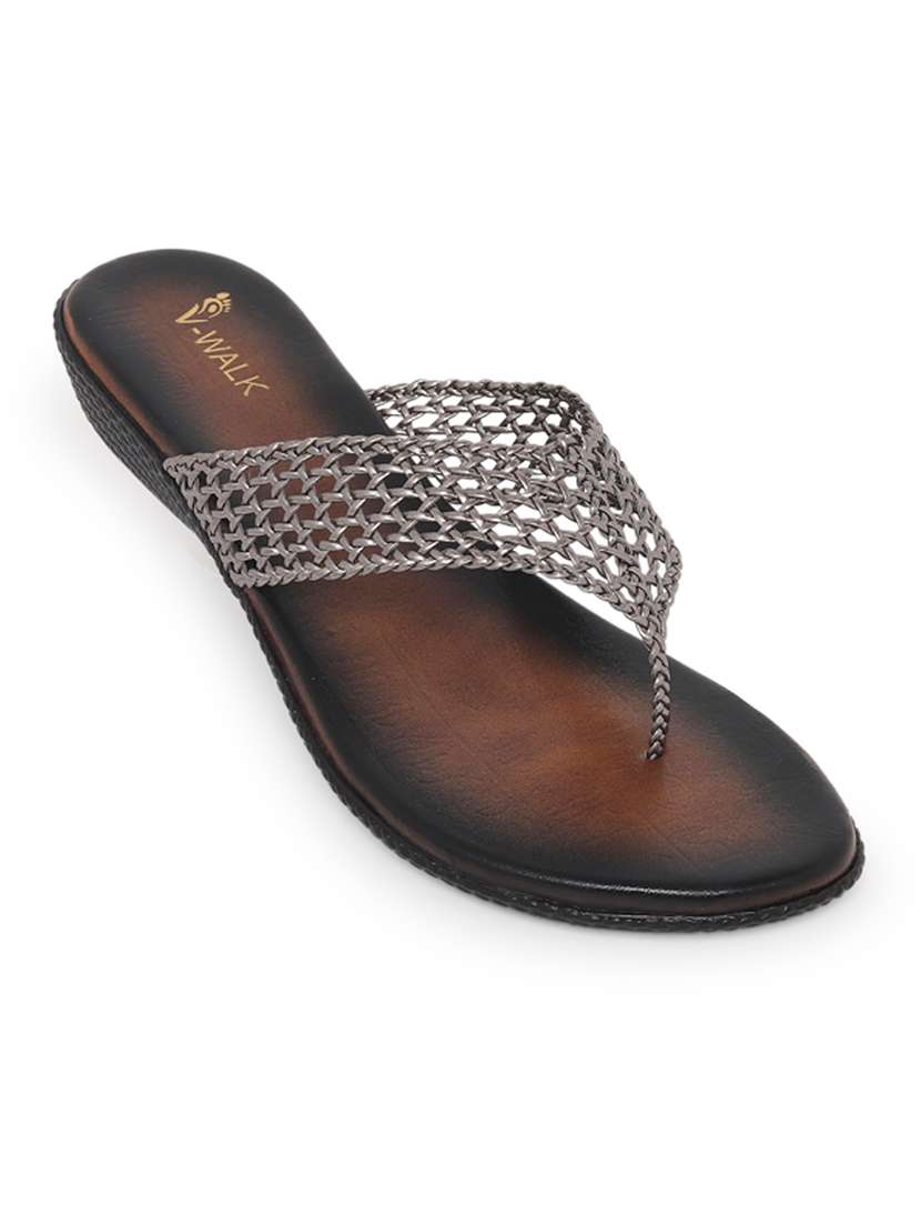 Women Solid Slip On Flat Sandal - 22331906 -  Standard Image - 1