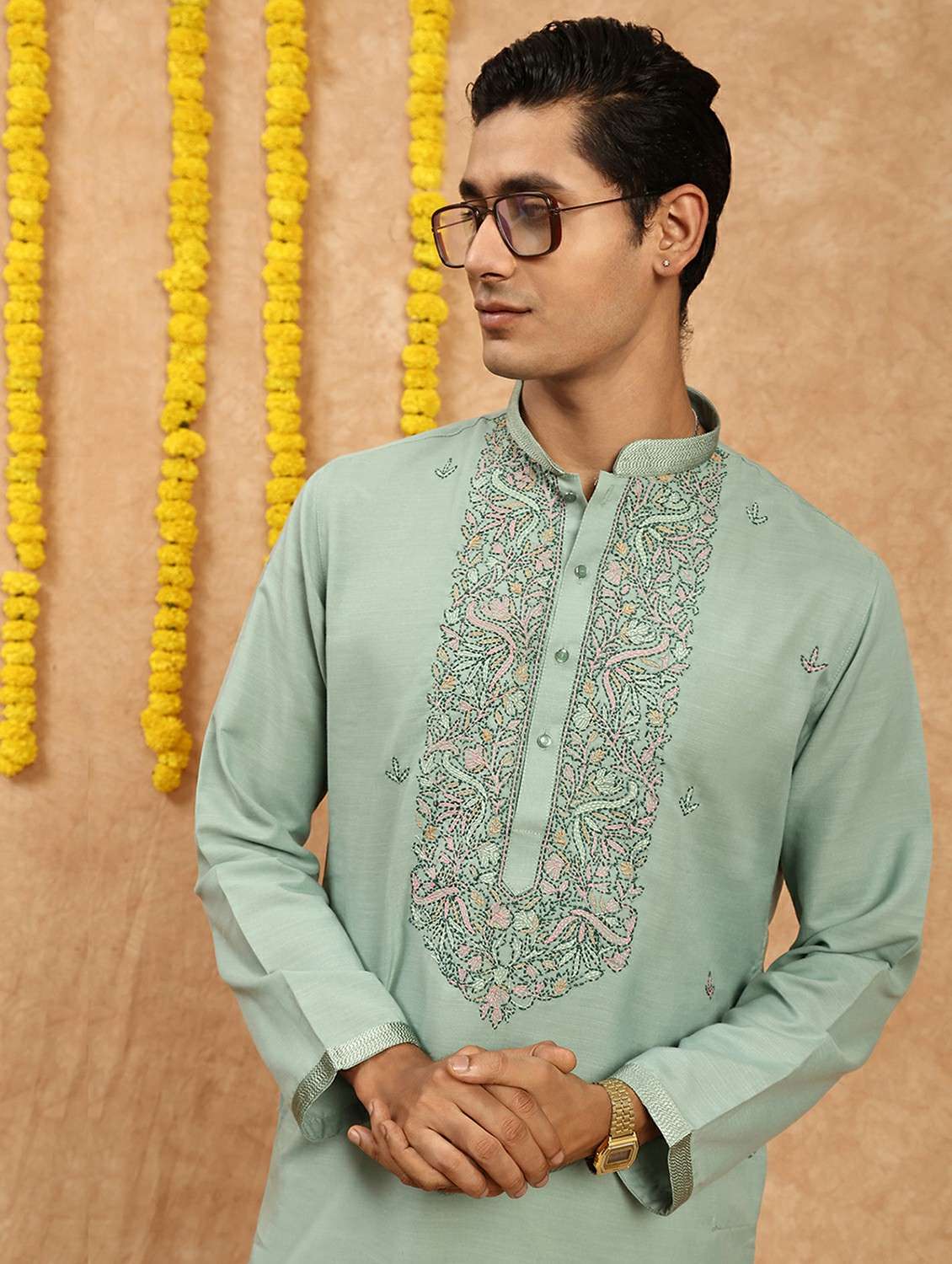 men solid with work mandarin neck long kurta - 22332065 -  Standard Image - 4