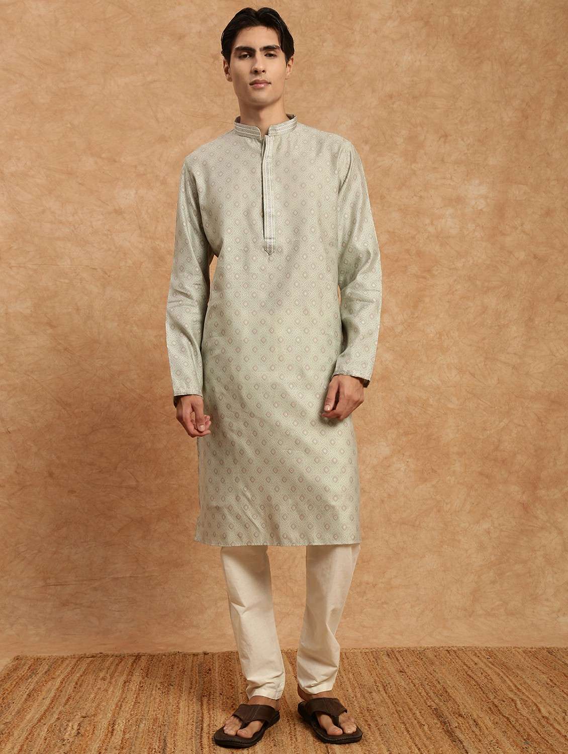 men self design mandarin neck long kurta - 22332078 -  Standard Image - 1
