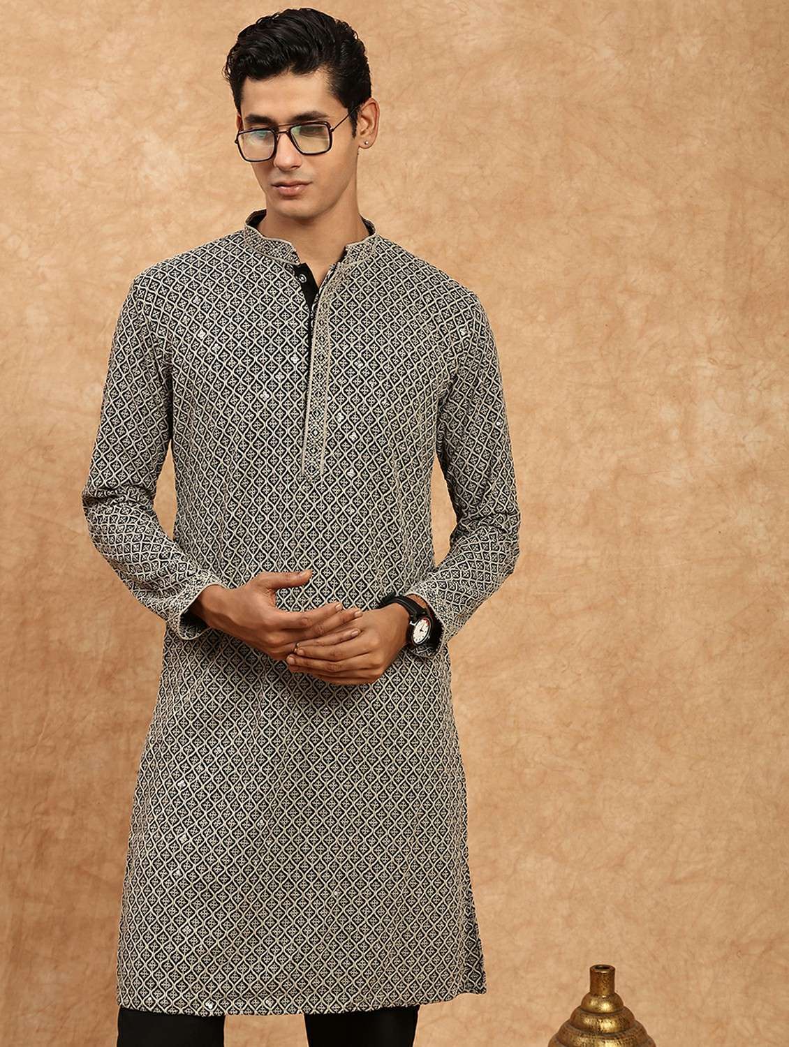 men solid with work mandarin neck long kurta - 22332082 -  Standard Image - 4