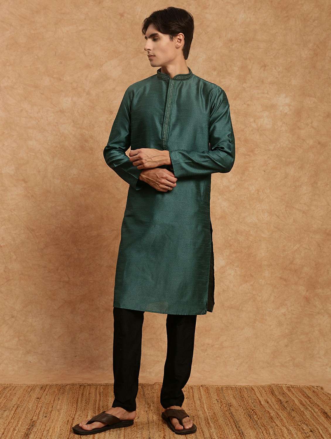 men self design mandarin neck long kurta - 22332199 -  Standard Image - 1