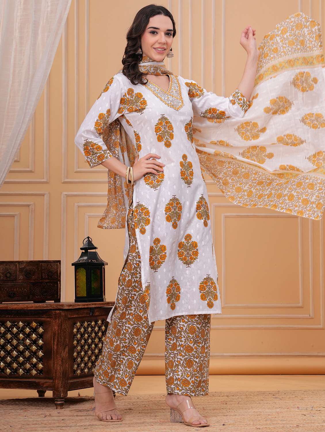 women printed v neck kurta pant with dupatta set - 22332262 -  Standard Image - 1