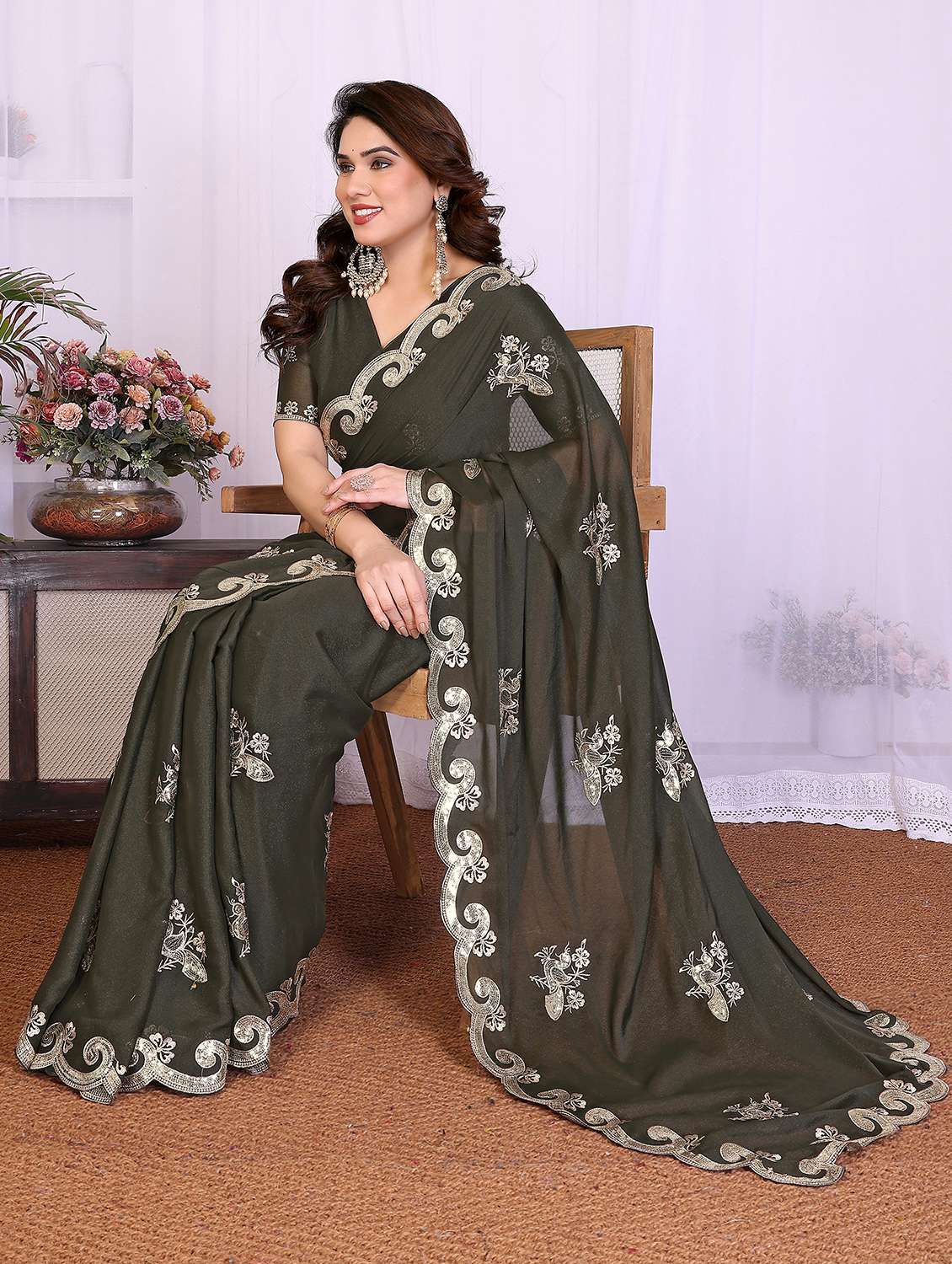 women solid with work embroidered saree with blouse - 22332429 -  Standard Image - 1
