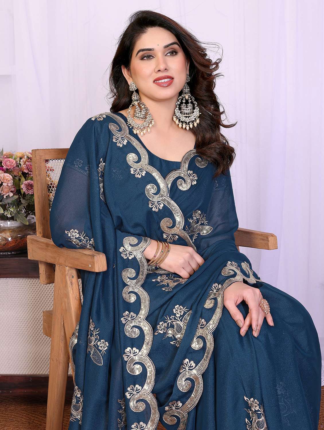 women solid with work embroidered saree with blouse - 22332430 -  Standard Image - 4