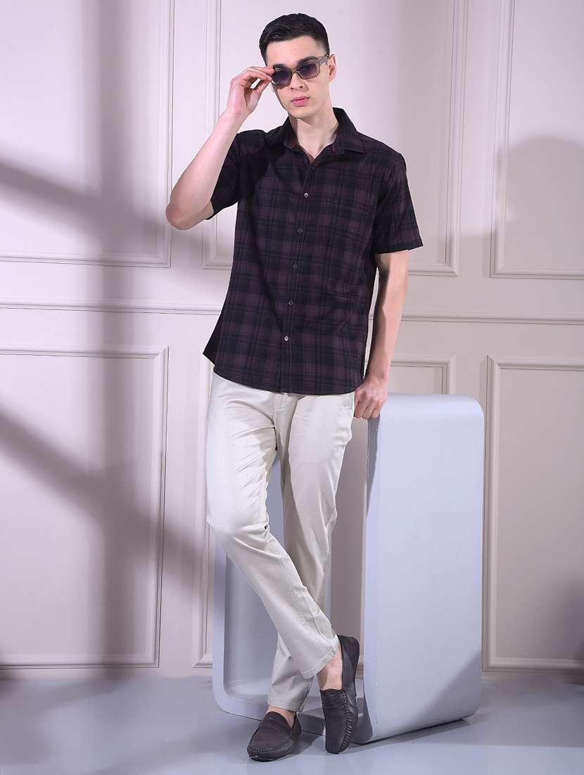 men solid mid rise chinos casual trouser - 22335913 -  Standard Image - 4