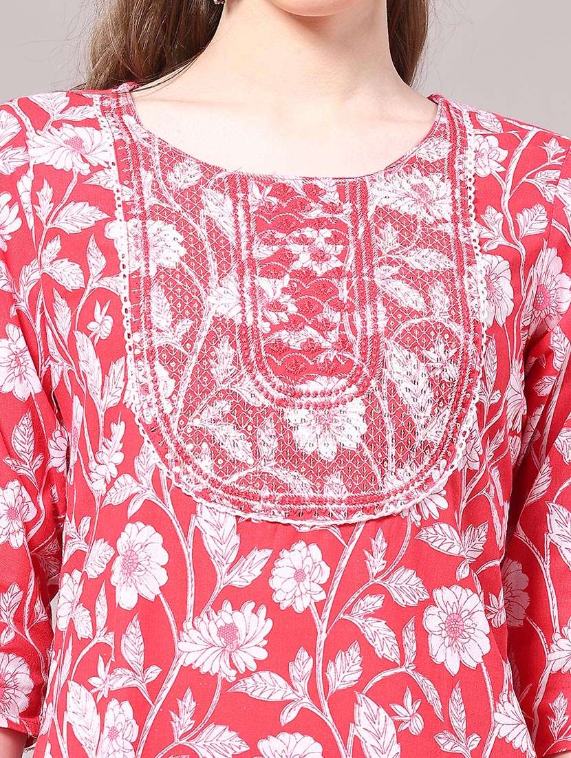 women floral three quarter sleeve kurta pant with dupatta set - 22336715 -  Standard Image - 4