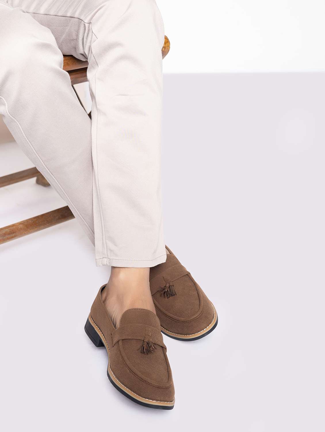 men solid slip on loafer - 22337623 -  Standard Image - 1