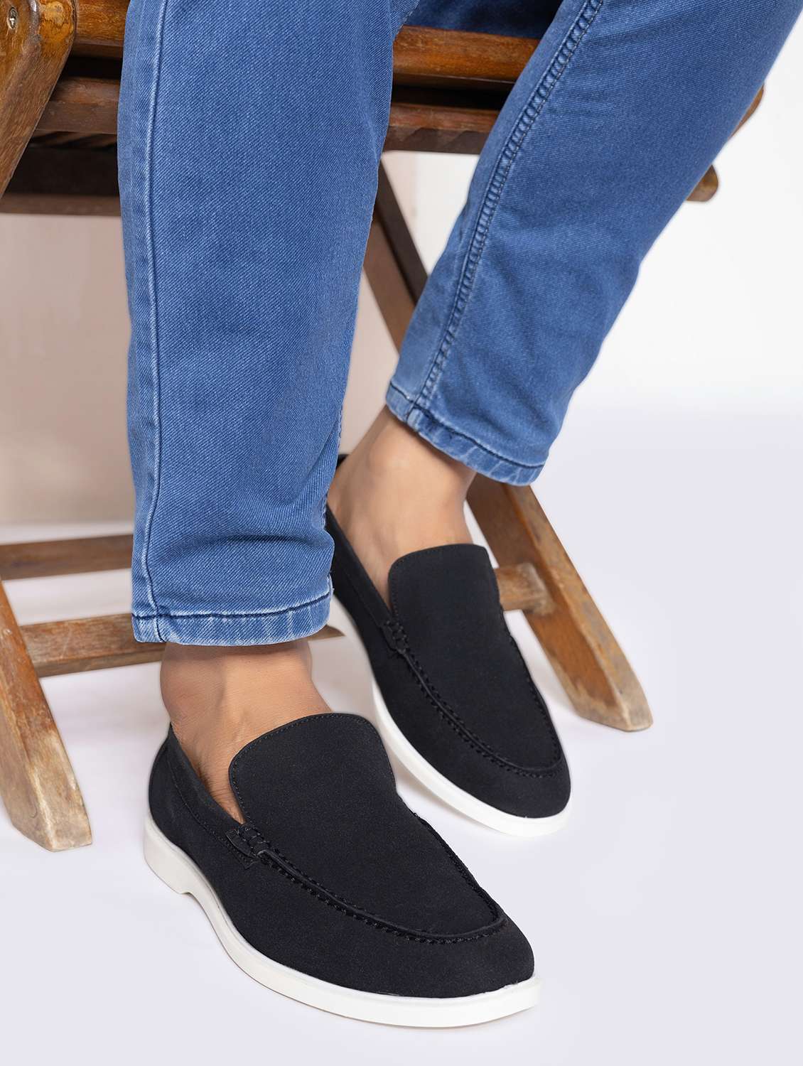 men solid slip on loafer - 22337625 -  Standard Image - 1