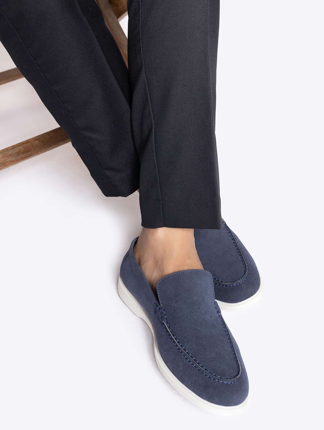 men solid slip on loafer - 22337628 -  Standard Image - 1