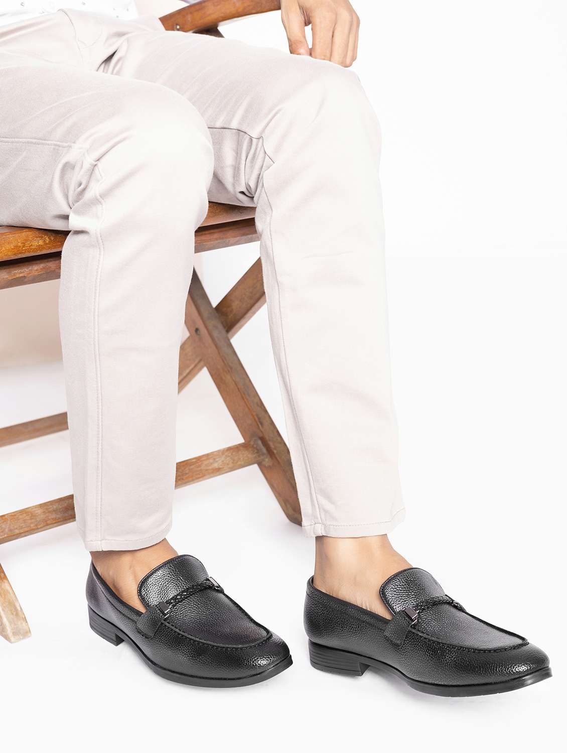 men solid slip on loafer - 22337637 -  Standard Image - 1