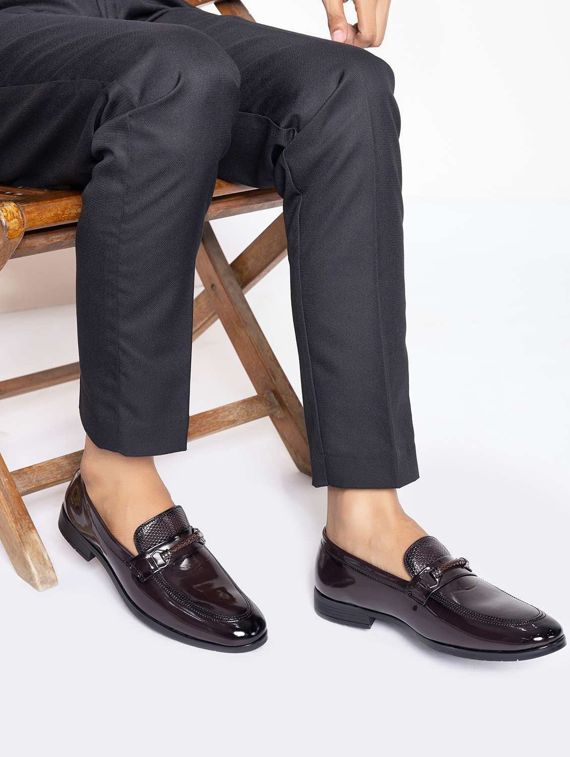 men solid slip on loafer - 22337642 -  Standard Image - 1