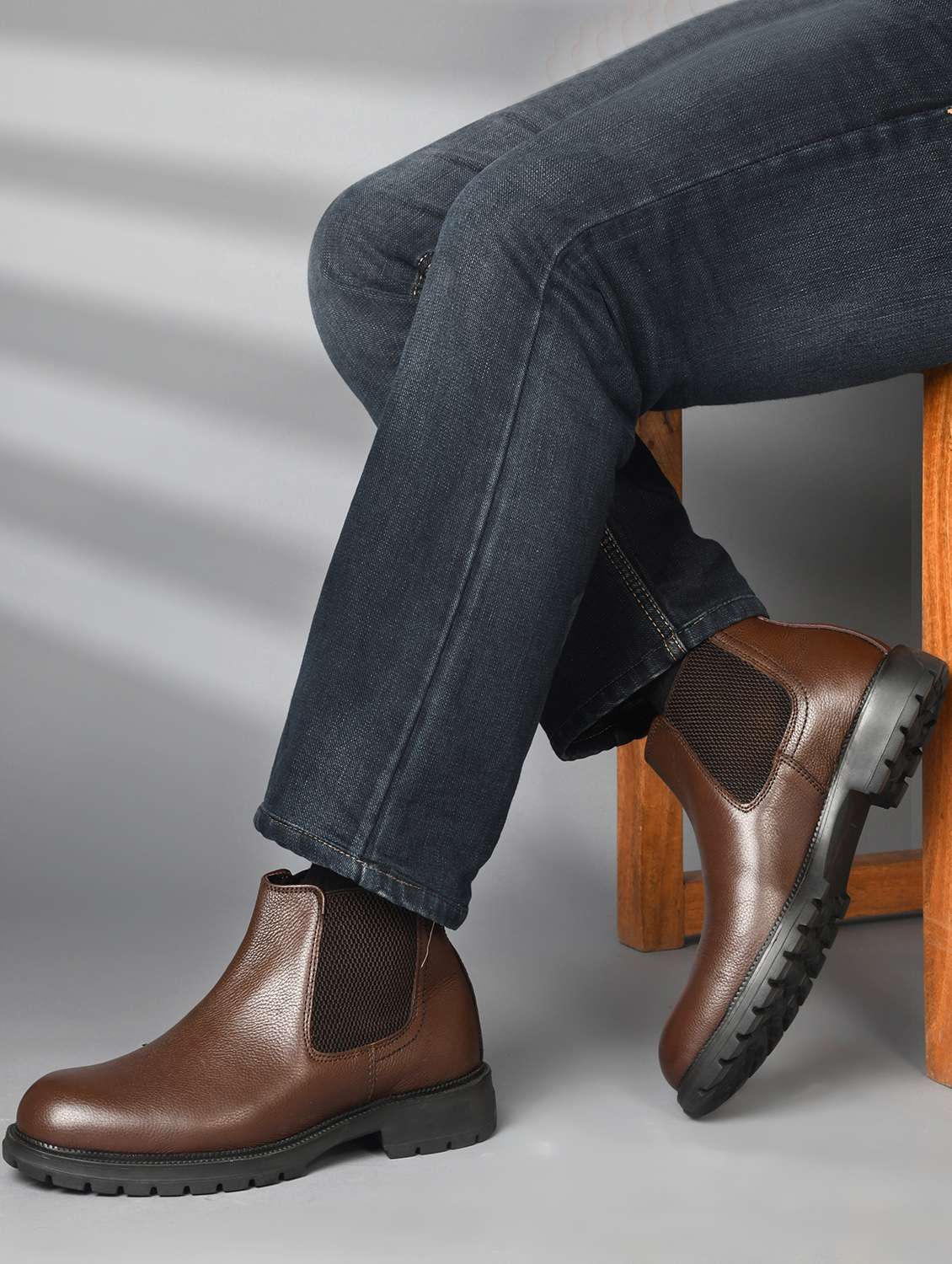 men solid slip on chelsea boot - 22338122 -  Standard Image - 1