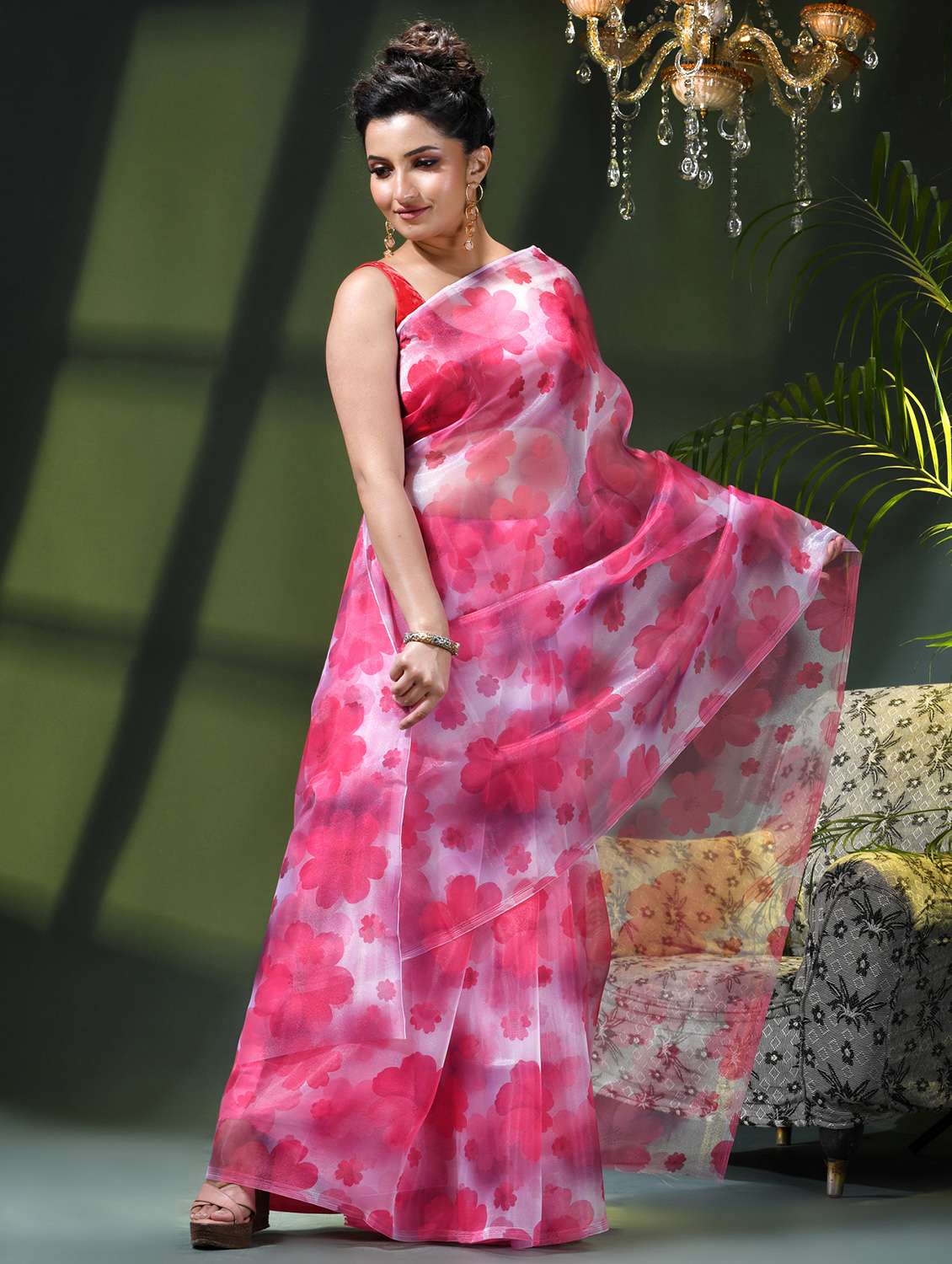 women floral printed saree - 22338201 -  Standard Image - 1