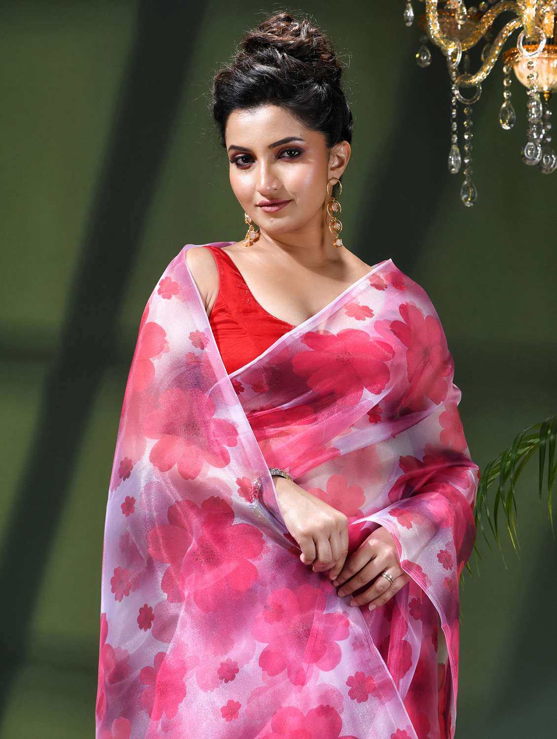 women floral printed saree - 22338201 -  Standard Image - 4