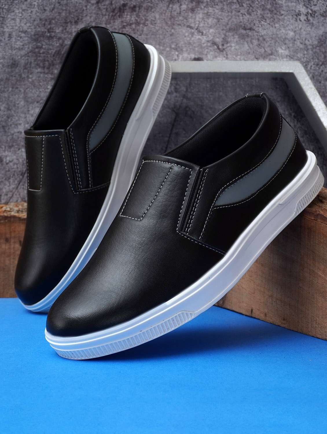 men black slip on casual shoe