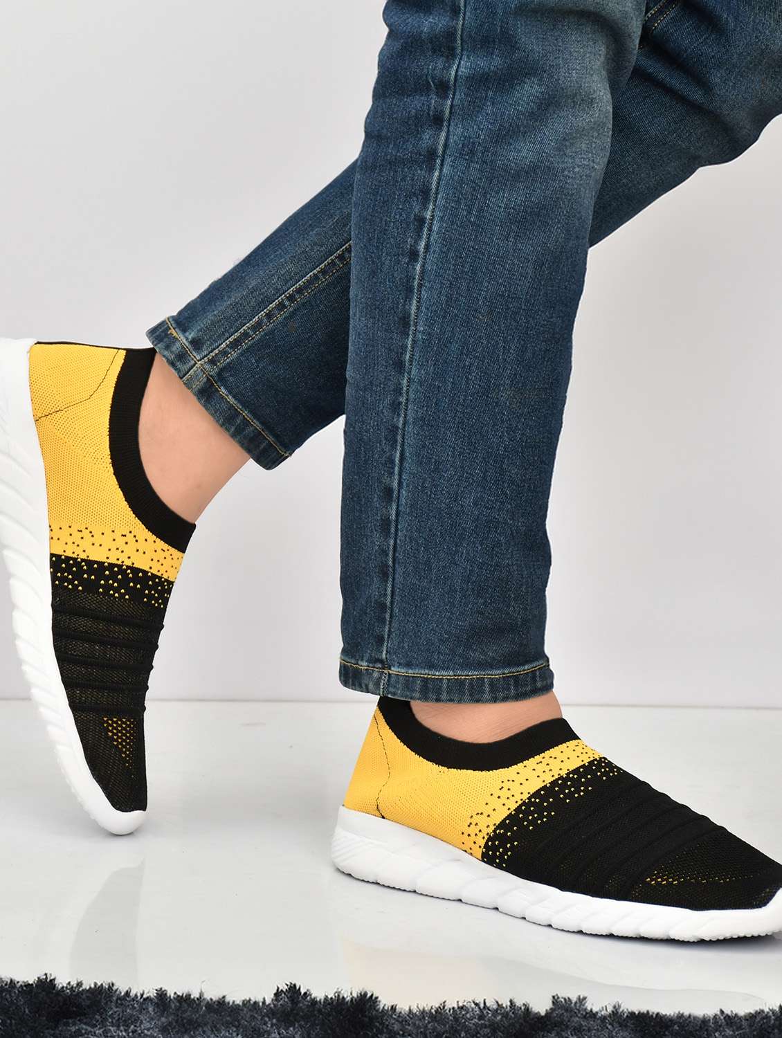 women slip on casual shoe - 22338400 -  Standard Image - 1