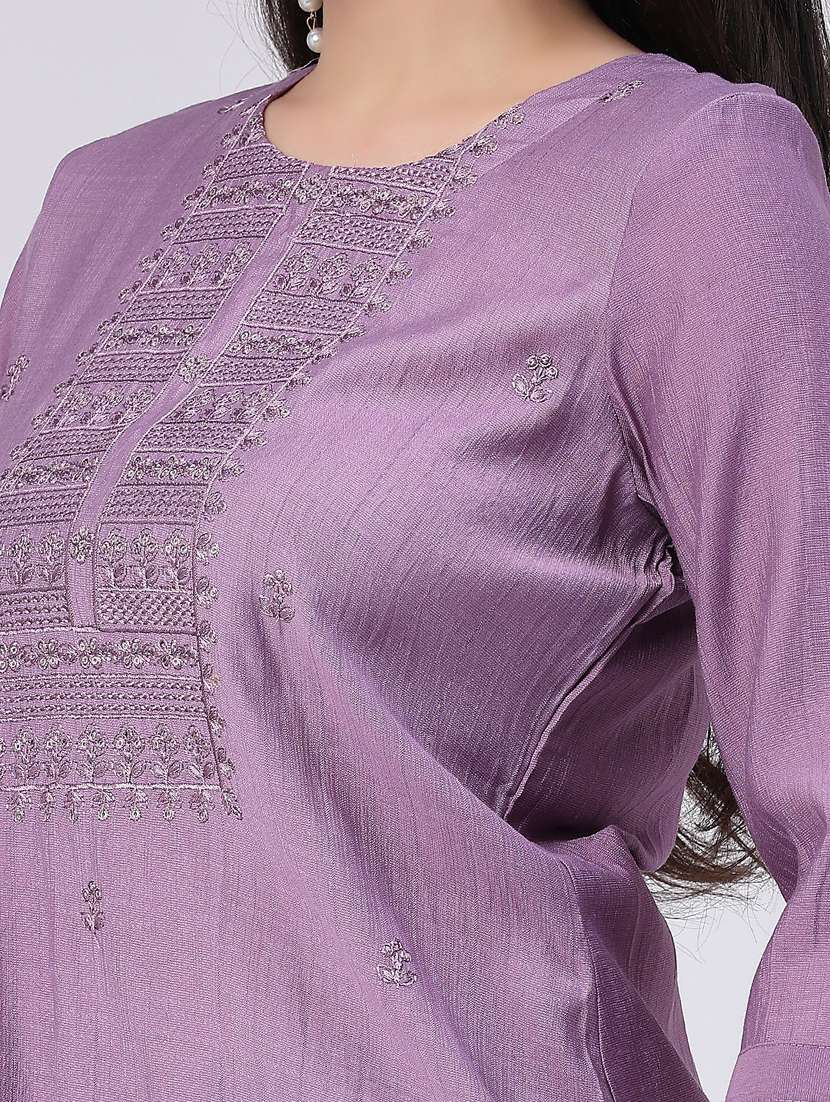 women embroidered three quarter sleeves kurta pant set with dupatta - 22338442 -  Standard Image - 4