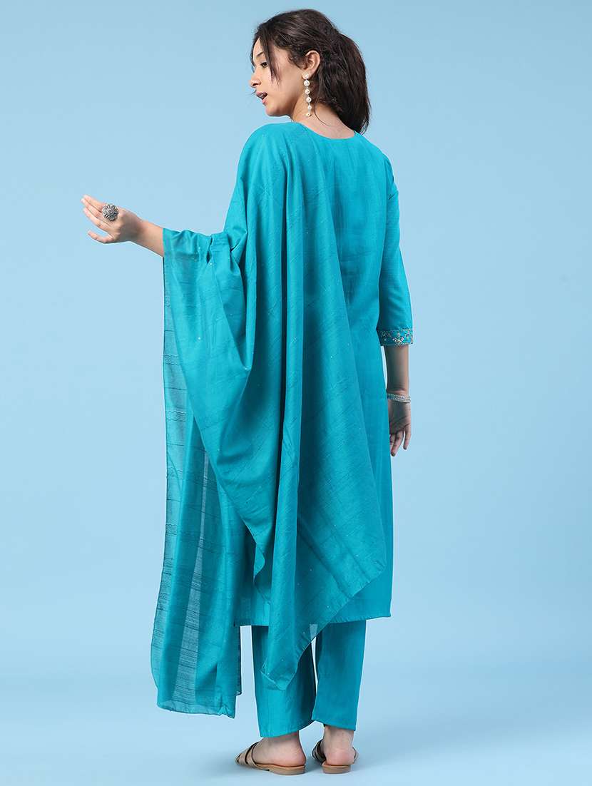 Women Embroidered Three Quarter Sleeve Kurta Pant With Dupatta Set - 22338446 -  Standard Image - 4