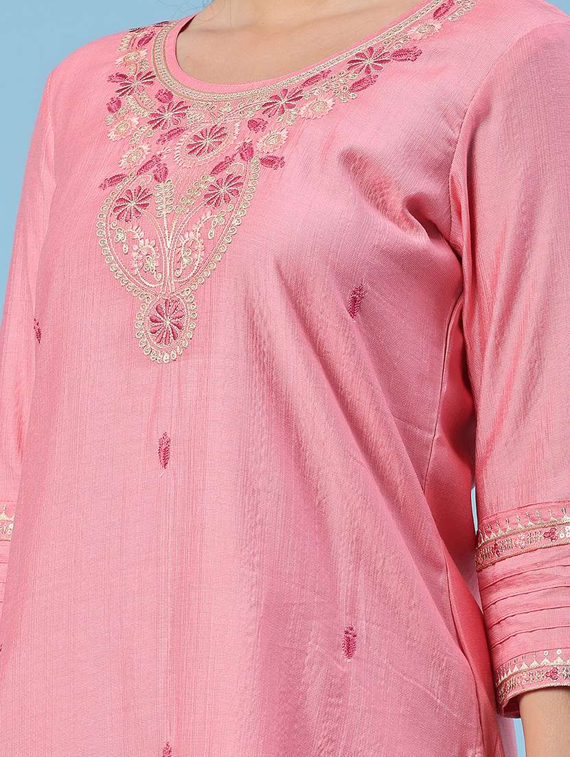 women embroidered three quarter sleeve kurta pant with dupatta set - 22338450 -  Standard Image - 4
