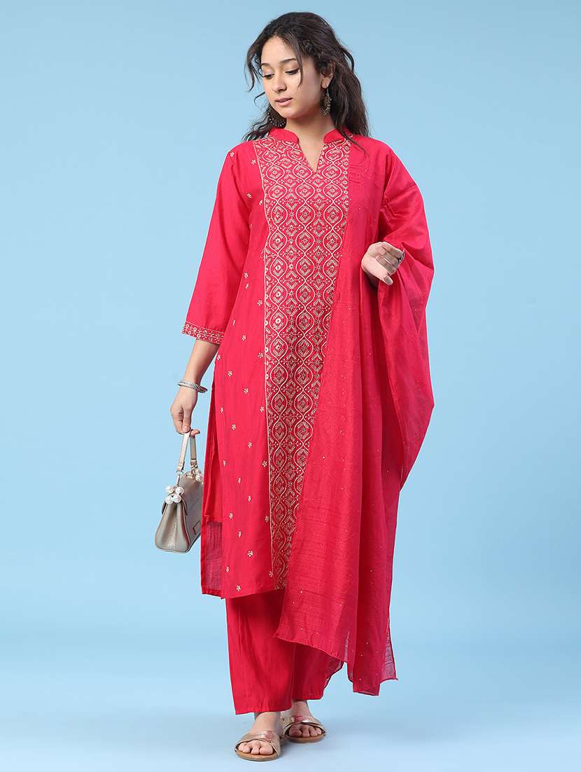 women embroidered three quarter sleeve kurta pant with dupatta set