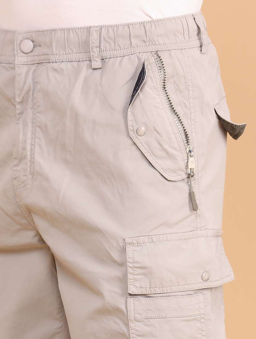 men solid mid rise loose fit cargo  - 22338483 -  Standard Image - 1