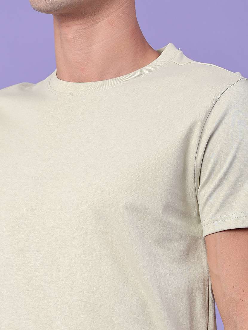 Men Solid Round Neck Regular Fit T-shirt - 22338862 -  Standard Image - 1