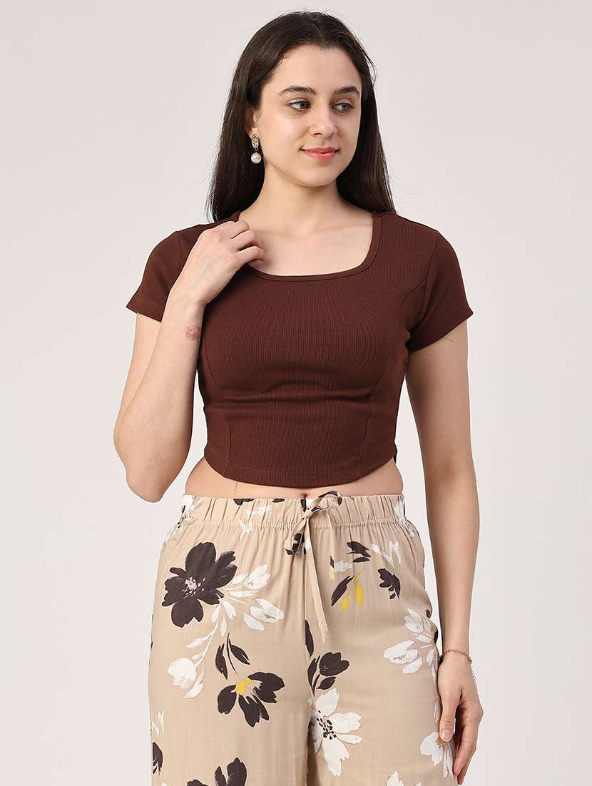 women solid square neck t-shirt