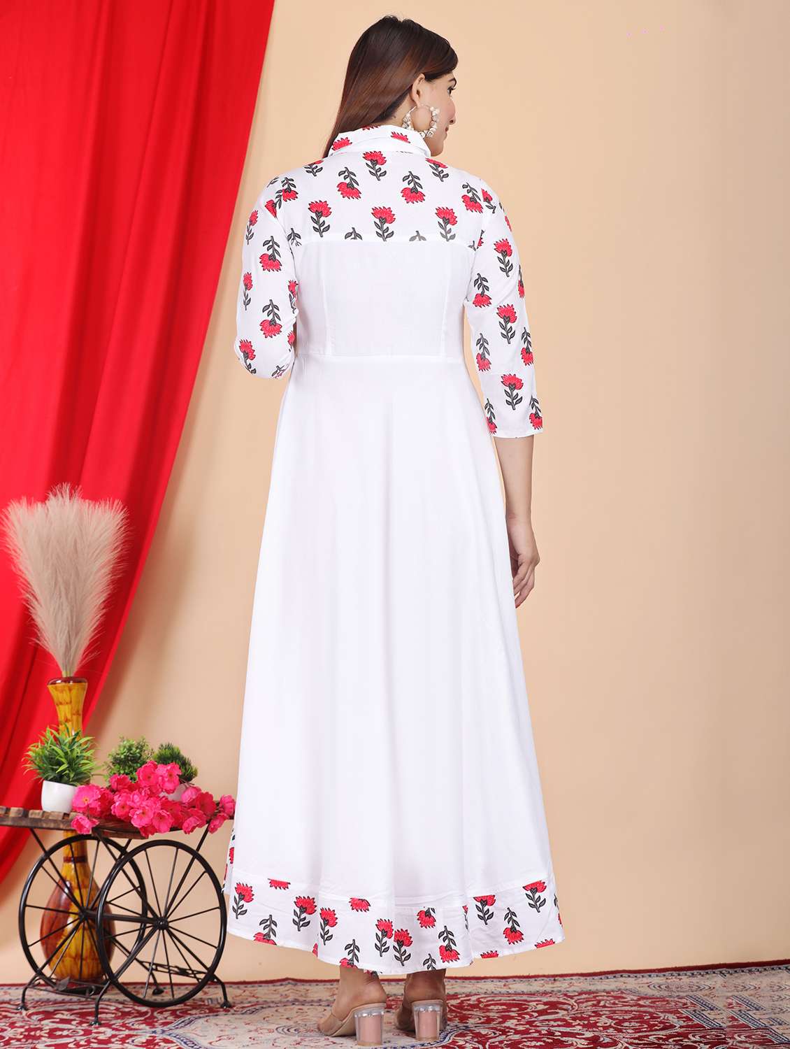 women floral three quarter sleeve flared kurta - 22339264 -  Standard Image - 1