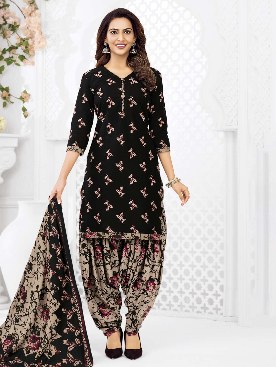 women printed three quarter sleeve kurta patiala with dupatta set - 22339337 -  Standard Image - 1
