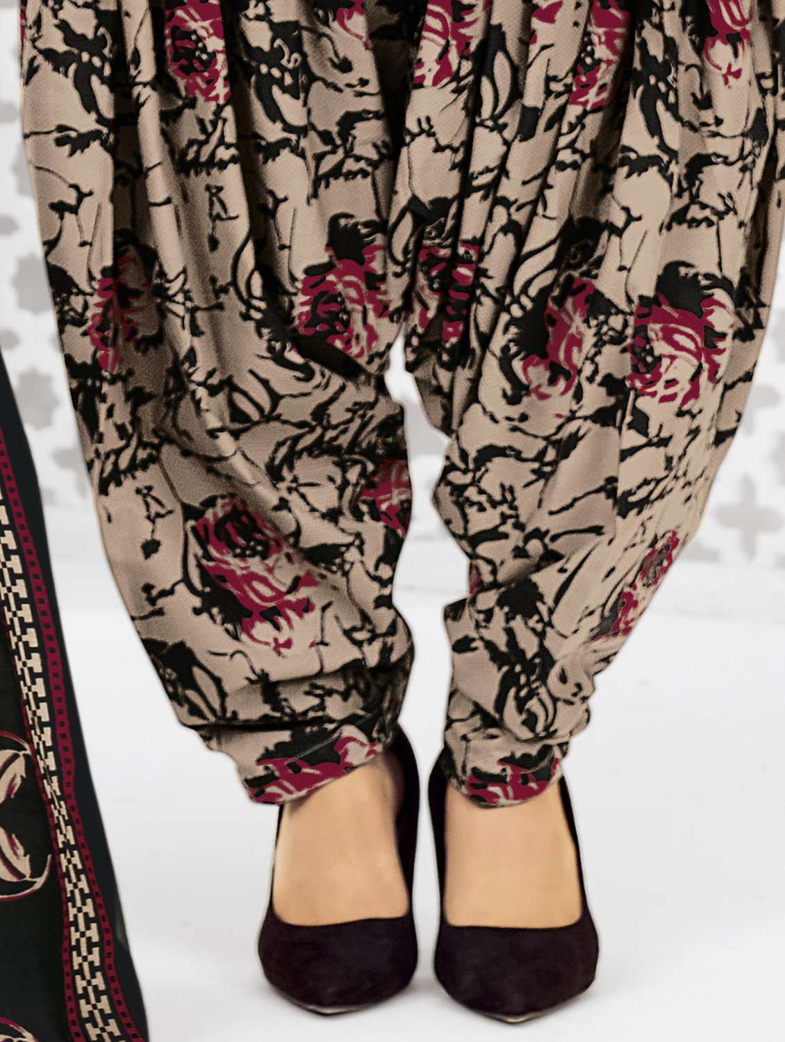 women printed three quarter sleeve kurta patiala with dupatta set - 22339337 -  Standard Image - 4