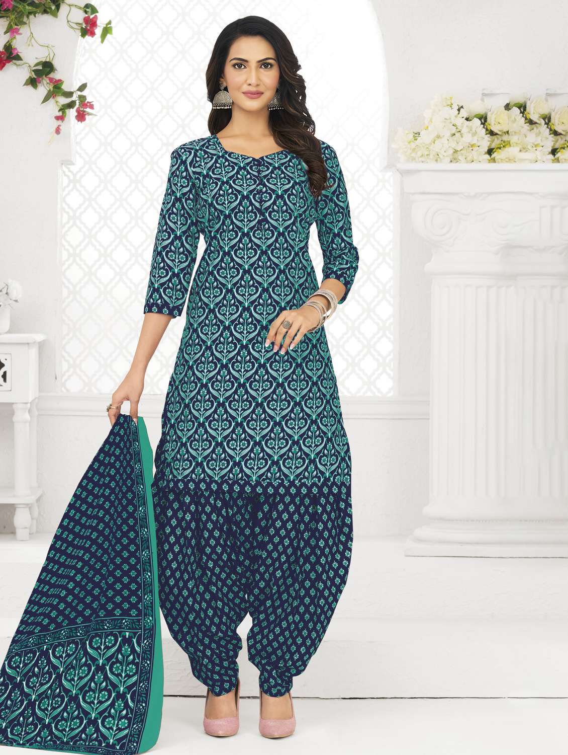 women printed three quarter sleeve kurta patiala with dupatta set - 22339358 -  Standard Image - 1