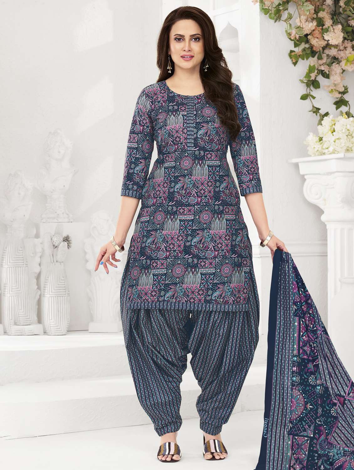 women printed three quarter sleeve kurta patiala with dupatta set - 22339364 -  Standard Image - 1