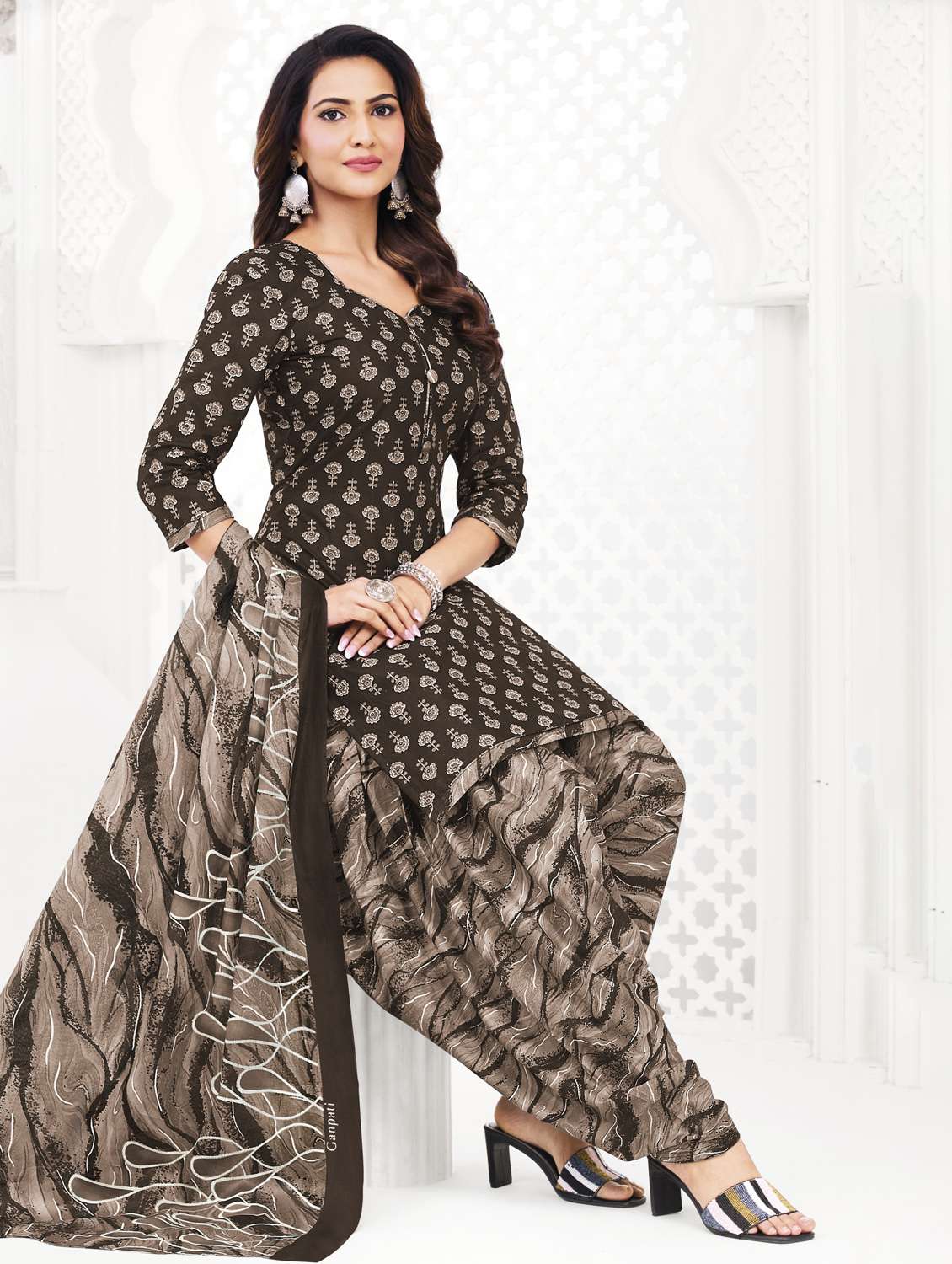 women printed three quarter sleeve kurta patiala with dupatta set