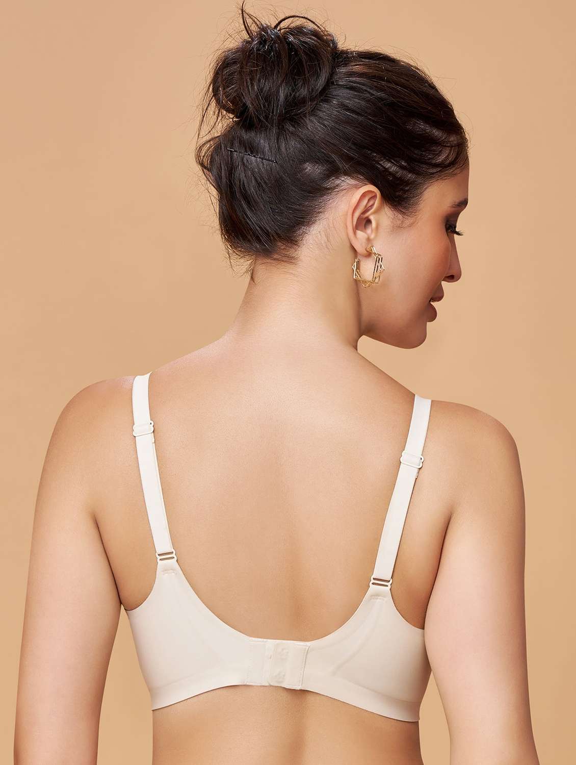 women solid lightly padded t-shirt bra - 22339430 -  Standard Image - 4