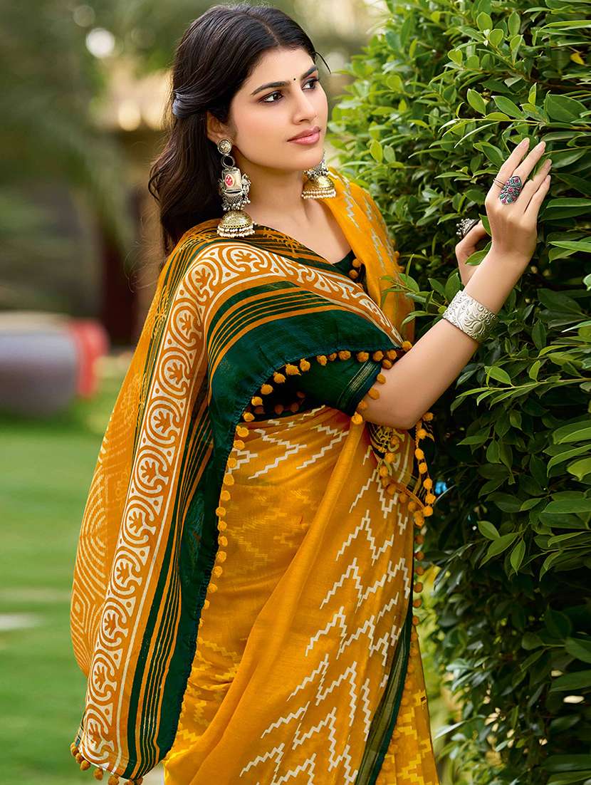 women printed casual wear saree with blouse - 22339479 -  Standard Image - 1