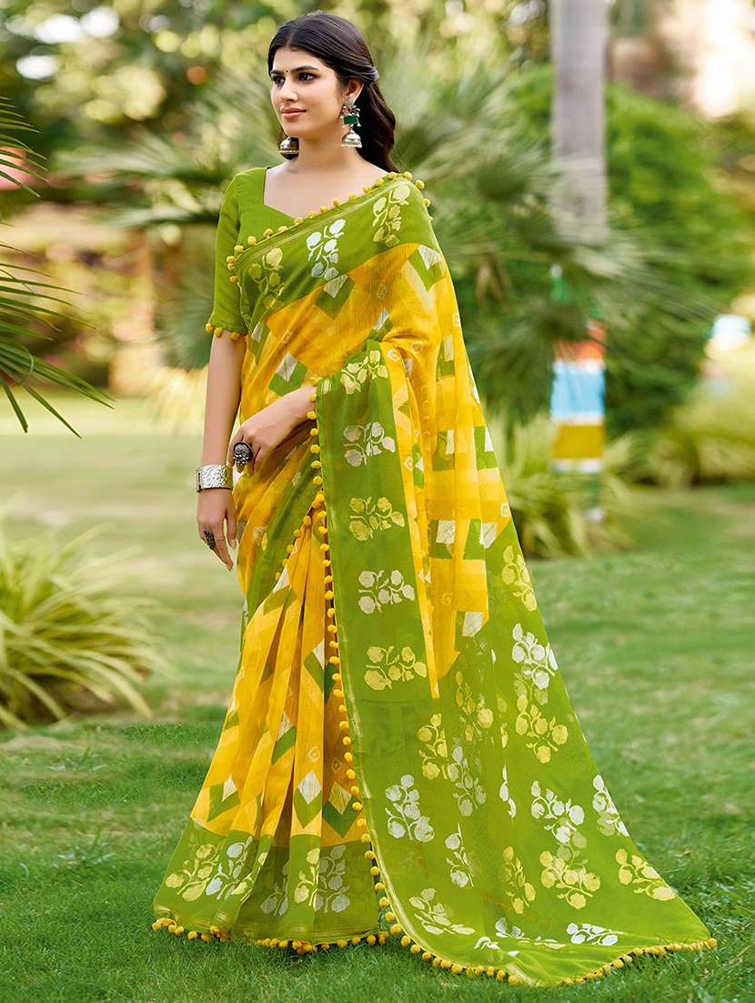 women printed casual wear saree with blouse
